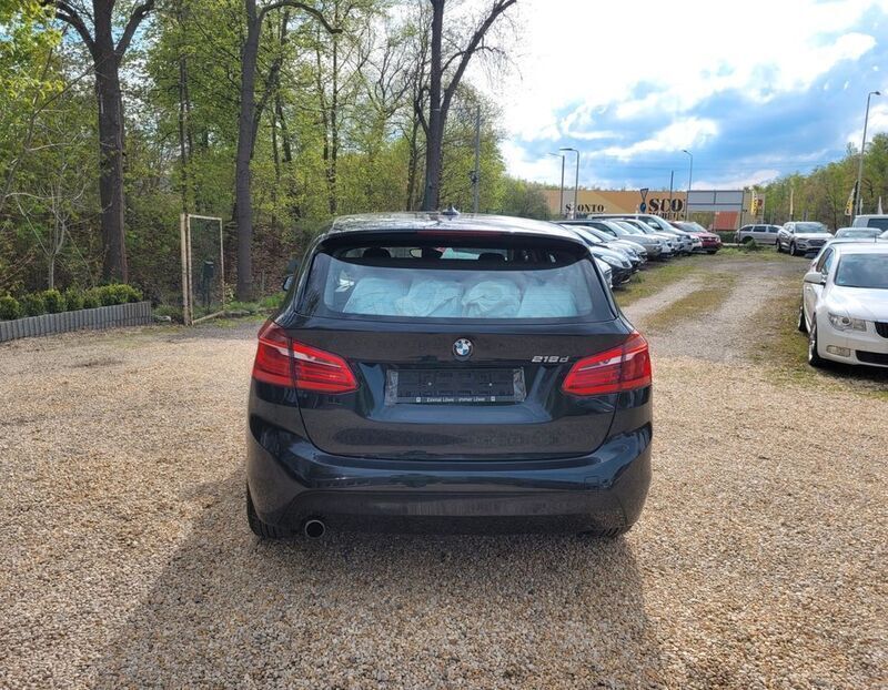Gebraucht BMW 218 Active Tourer 150 PS (110 kW) 2016 Schwarz Van / Kleinbus