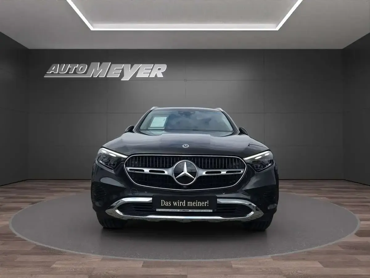Gebraucht Mercedes GLC300 Avantgarde 204 PS (150 kW) 2025 Lack graphitgrau SUV