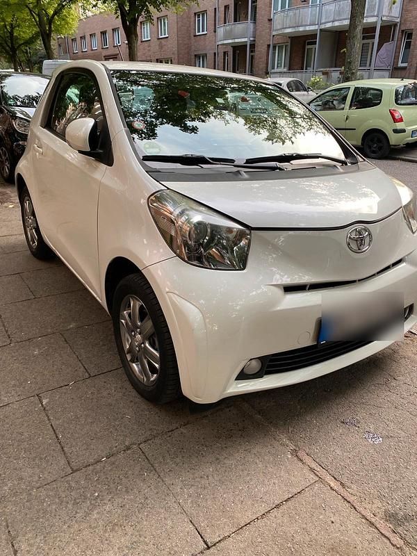 Gebraucht Toyota iQ 62 PS (45 kW) 2009 Weiß Kleinwagen