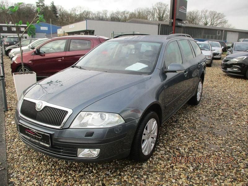 Grau Gebraucht 2006 Skoda Octavia Kombi | 2.999 € (Fairer Preis) - Bild 1/4