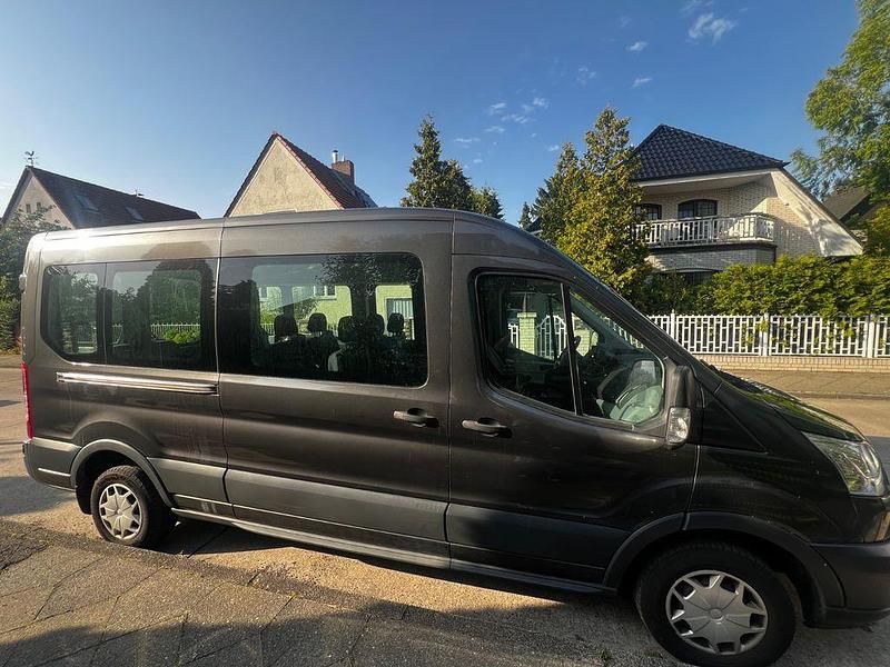 Gebraucht Ford Transit Trend 131 PS (96 kW) 2019 Grau Kombi