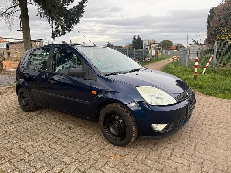 Gebraucht Ford Fiesta 80 PS (58 kW) 2004 Blau Kleinwagen
