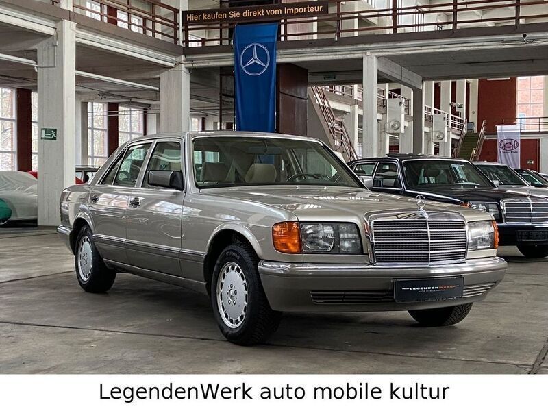 Rauchsilber metallic 702 Gebraucht 1988 Mercedes 420 SE Limousine | 24.900 € - Bild 1/4