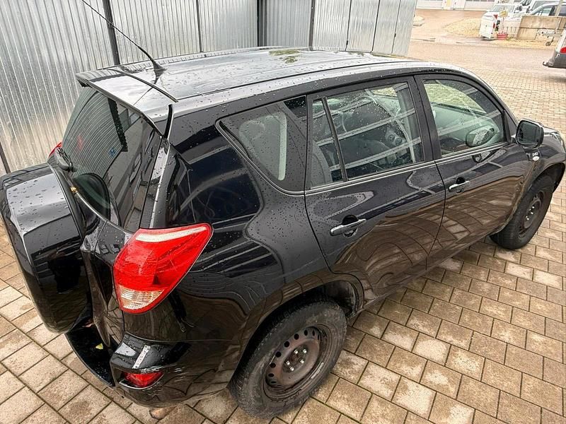 Schwarz Gebraucht 2007 Toyota RAV4 SUV | 2.999 € (Superpreis) - Bild 1/4