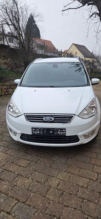 Gebraucht Ford Galaxy Ambiente 145 PS (106 kW) 2012 Weiß Van / Kleinbus