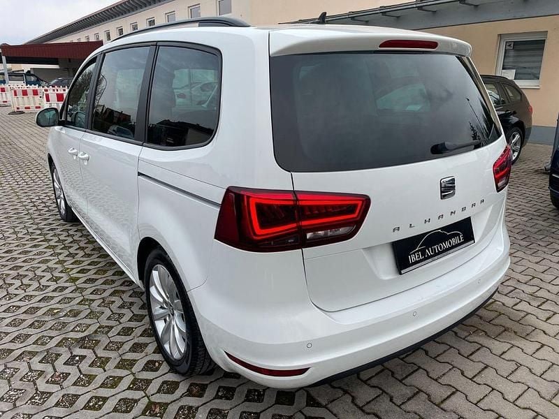 Gebraucht Seat Alhambra Style 150 PS (110 kW) 2015 Weiß Van / Kleinbus