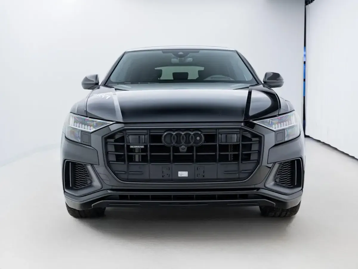 Gebraucht Audi Q8 Competition 381 PS (280 kW) 2023 Schwarz SUV