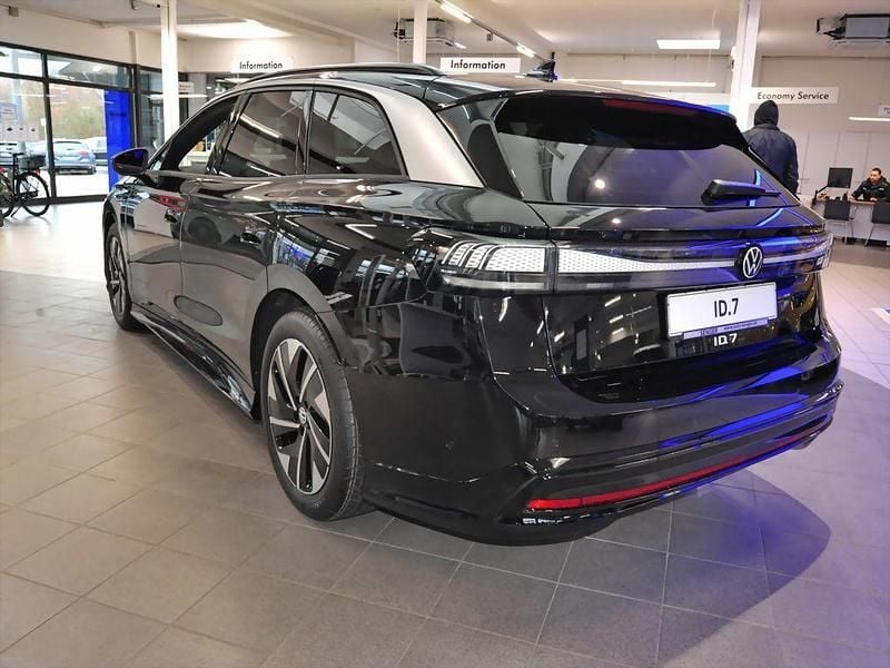Neu VW ID.7 Pro 210 kW (286 PS) 2026 Grenadillschwarz Kombi