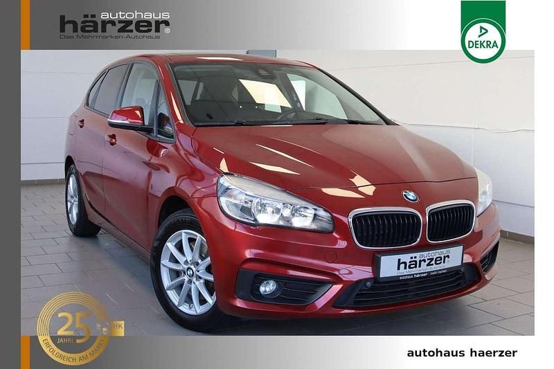 Rot Gebraucht 2015 BMW 218 Limousine | 11.990 € (Fairer Preis) - Bild 1/4