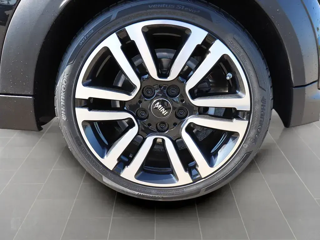 Gebraucht Mini Cooper S Classic 178 PS (130 kW) 2023 Schwarz Kleinwagen