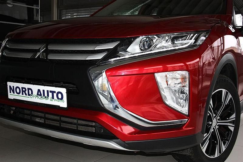 Gebraucht Mitsubishi Eclipse Cross 163 PS (119 kW) 2019 Rot SUV
