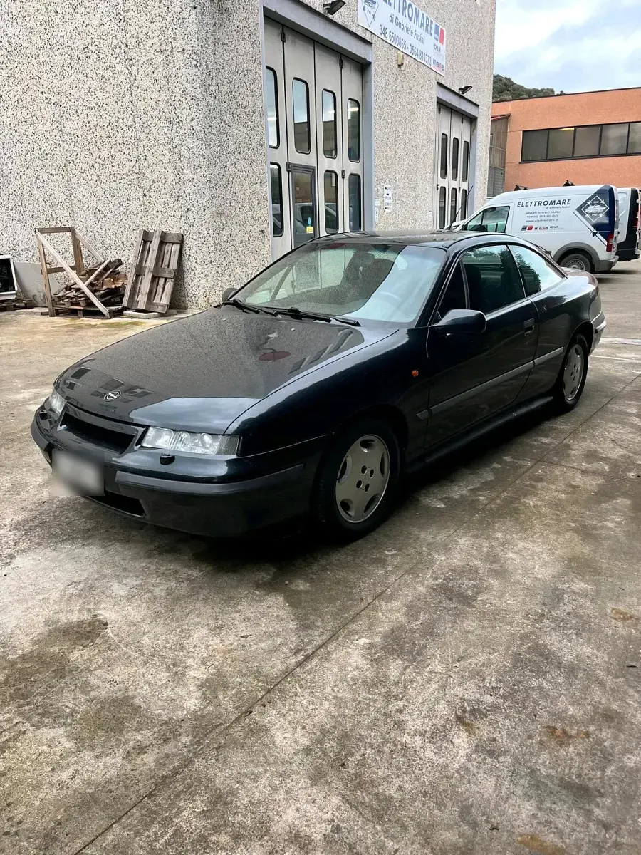 Second-hand Opel Calibra 150 CP (110 kW) 1994 Negru Coupe