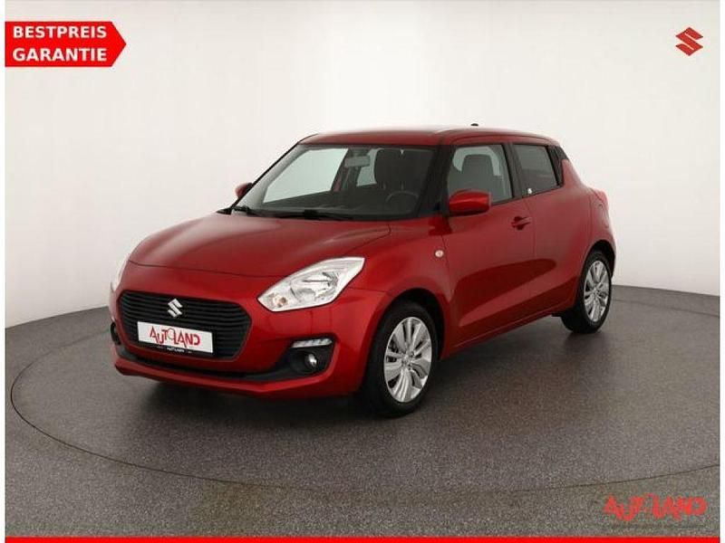 Rot Gebraucht 2020 Suzuki Swift Comfort Kleinwagen | 16.950 € (Etwas zu teuer) - Bild 1/4
