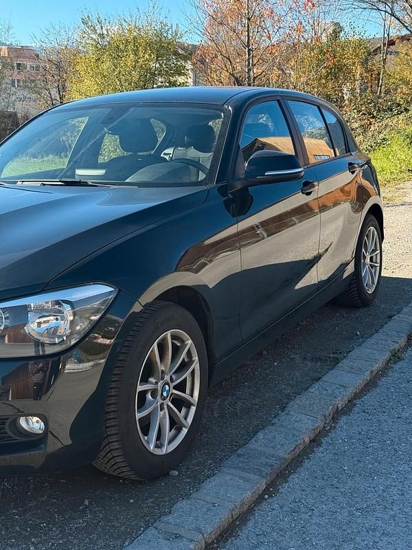 Schwarz Gebraucht 2013 BMW 116 Kleinwagen | 10.500 € (Etwas zu teuer) - Bild 1/4