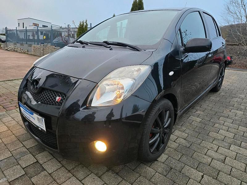 Gebraucht Toyota Yaris 133 PS (97 kW) 2007 Schwarz Kleinwagen