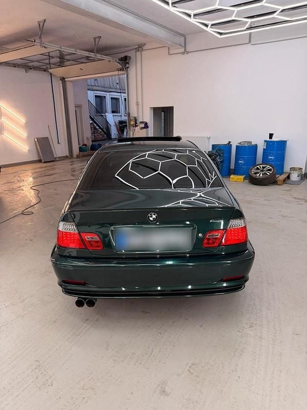 Gebraucht BMW 320 M Sport 150 PS (110 kW) 1999 Grün Coupé