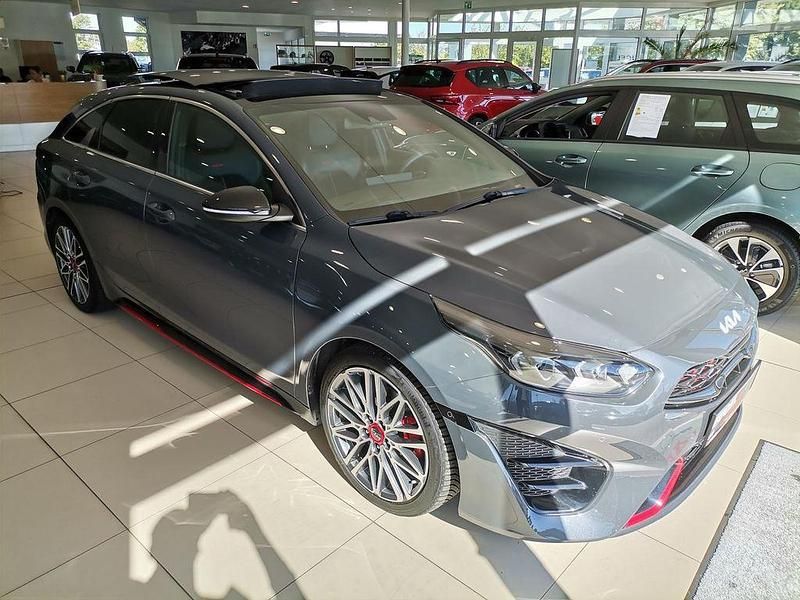 Gebraucht Kia ProCeed GT 204 PS (150 kW) 2021 Pentametal met. Kleinwagen