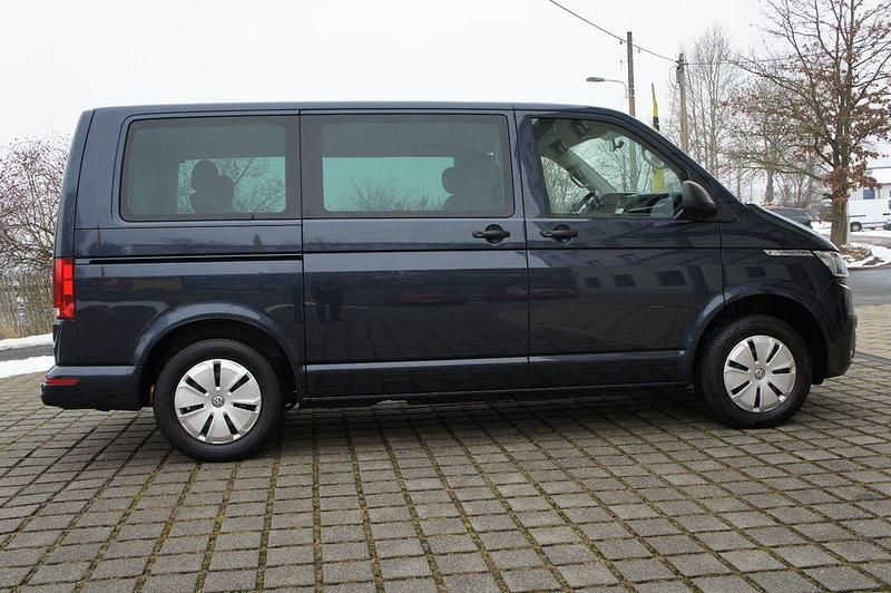 Gebraucht VW Multivan Family 150 PS (110 kW) 2021 Blau Van