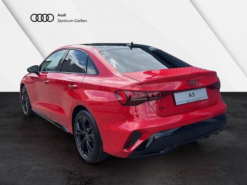Gebraucht Audi A3 S-Line 150 PS (110 kW) 2025 Rot Limousine