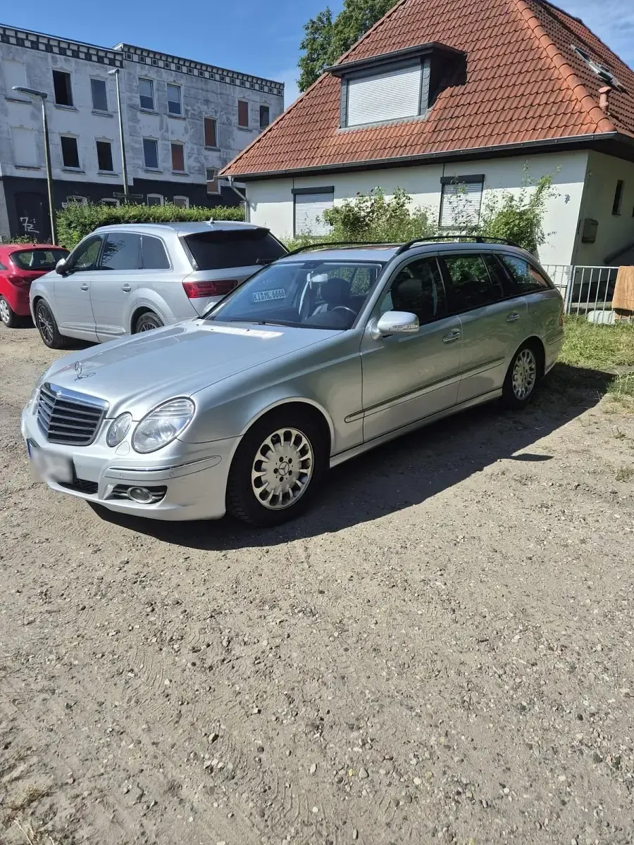 Gebraucht Mercedes E320 240 PS (176 kW) 2006 Silber Kombi