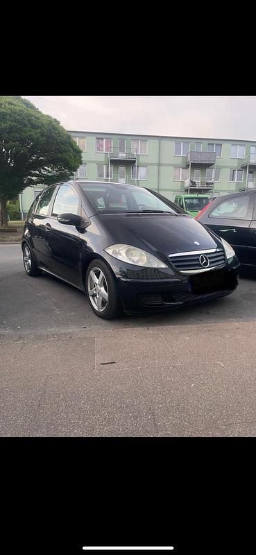 Schwarz Gebraucht 2005 Mercedes A180 Limousine | 600 € - Bild 1/4