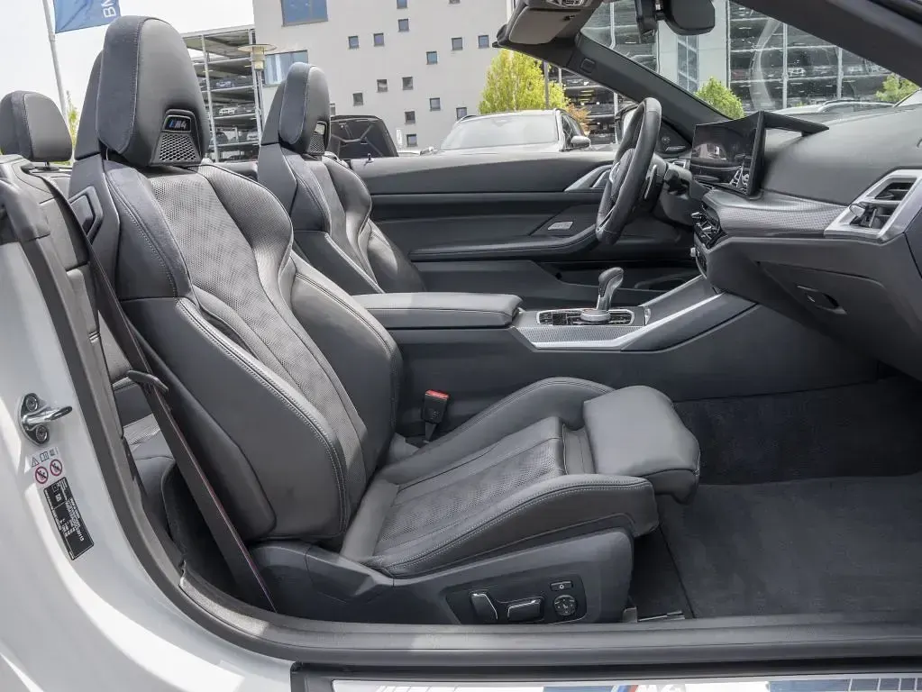 Gebraucht BMW M4 Cabriolet Shadowline 530 PS (389 kW) 2024 Weiß Cabrio