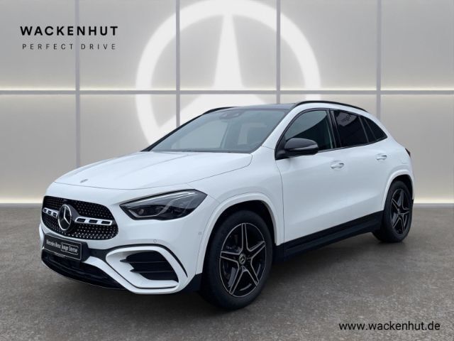 Weiss Gebraucht 2024 Mercedes GLA220 AMG SUV | 47.490 € (Guter Preis) - Bild 1/4