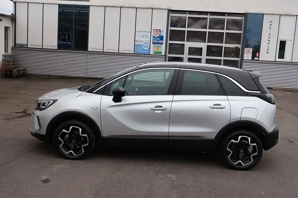 Gebraucht Opel Crossland Ultimate 131 PS (96 kW) 2024 Silber SUV