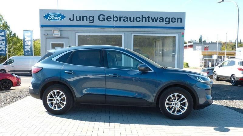 Gebraucht Ford Kuga Titanium 150 PS (110 kW) 2021 SUV