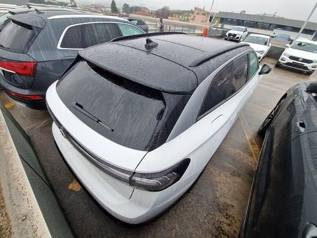 Gebraucht VW ID.7 Pro 210 kW (286 PS) 2024 Gletscherweiß metallic schwarz (metallic) Kombi