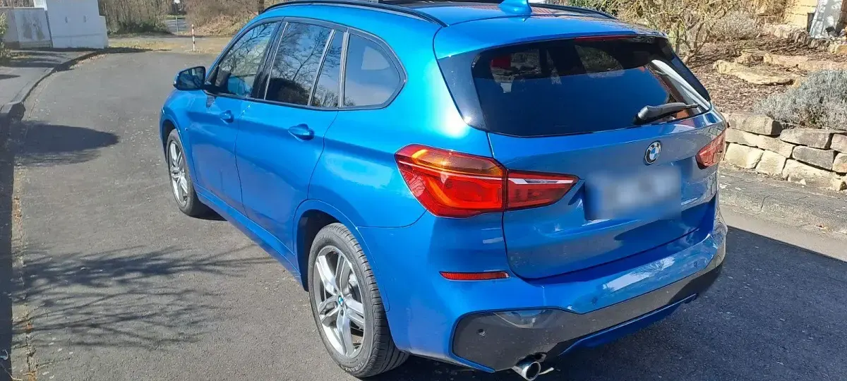 Gebraucht BMW X1 M Sport 140 PS (102 kW) 2020 Blau SUV