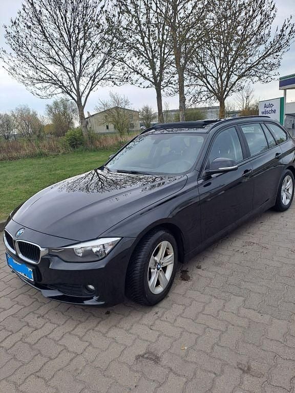 Gebraucht BMW 316 116 PS (85 kW) 2014 Schwarz Kombi