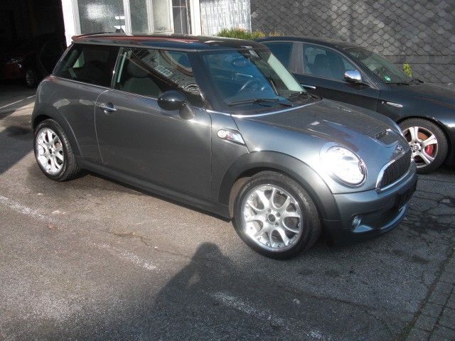 Grau Gebraucht 2007 Mini Cooper S Coupé Coupé | 10.990 € - Bild 1/4