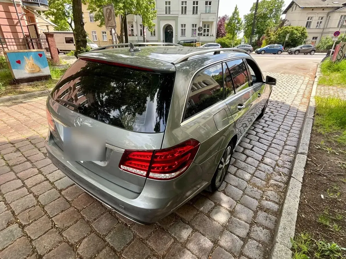 Gebraucht Mercedes E350 Avantgarde 252 PS (185 kW) 2014 Grau Kombi