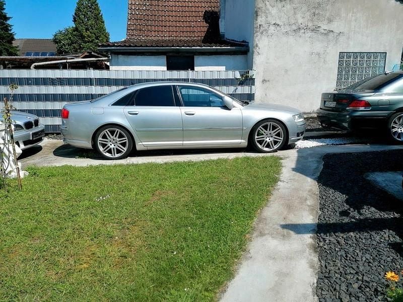 Gebraucht Audi A8 Ambiente 334 PS (245 kW) 2004 Silber Limousine