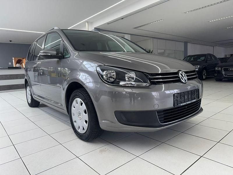 Gebraucht VW Touran 105 PS (77 kW) 2011 Schwarz Van / Kleinbus