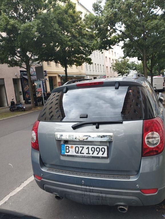 Gebraucht Chevrolet Captiva LT 167 PS (122 kW) 2011 Grau SUV