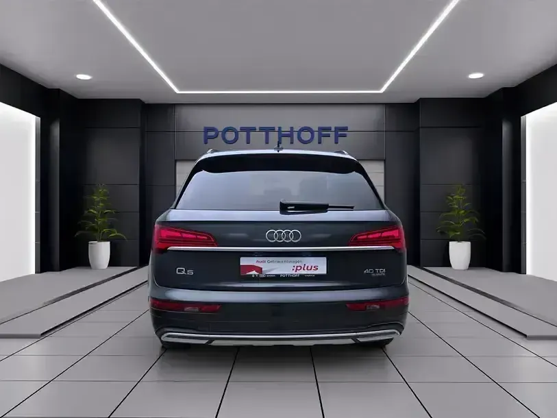 Gebraucht Audi Q5 Advanced 204 PS (150 kW) 2022 Manhattangrau metallic SUV