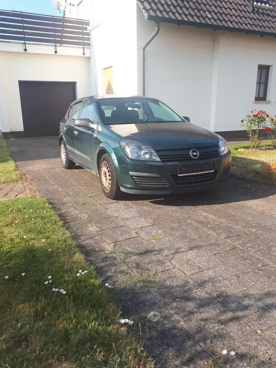 Gebraucht Opel Astra 90 PS (66 kW) 2004 Grün Limousine
