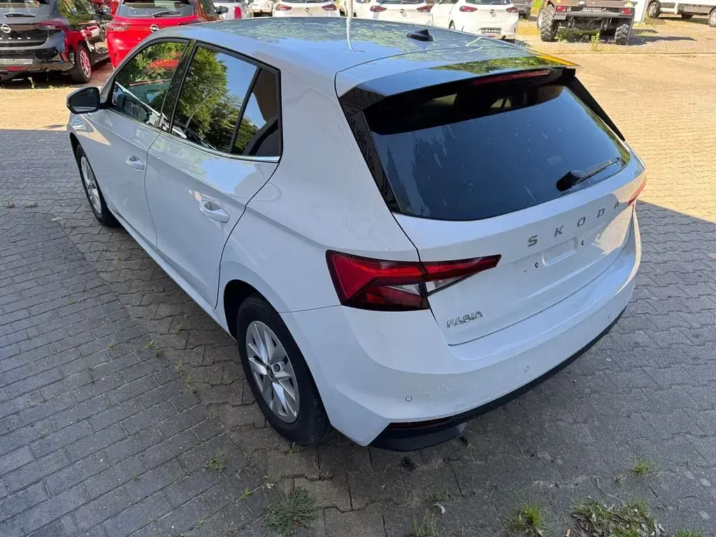 Gebraucht Skoda Fabia Selection 116 PS (85 kW) 2025 Weiß Kleinwagen