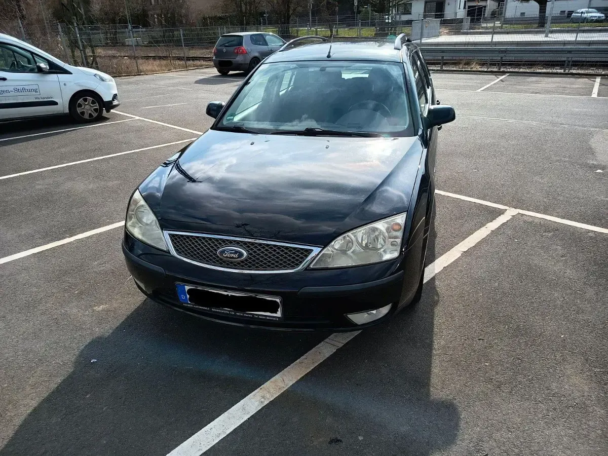 Gebraucht Ford Mondeo 131 PS (96 kW) 2004 Schwarz Kombi