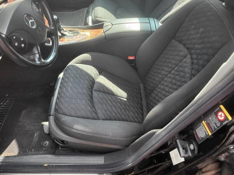 Second-hand Mercedes E230 231 CP (169 kW) 2003 Negru Berlinǎ