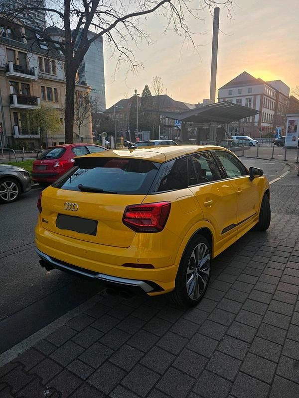 Gebraucht Audi SQ2 300 PS (220 kW) 2019 Gelb SUV
