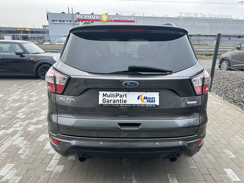 Gebraucht Ford Kuga ST-Line 150 PS (110 kW) 2019 Grau SUV