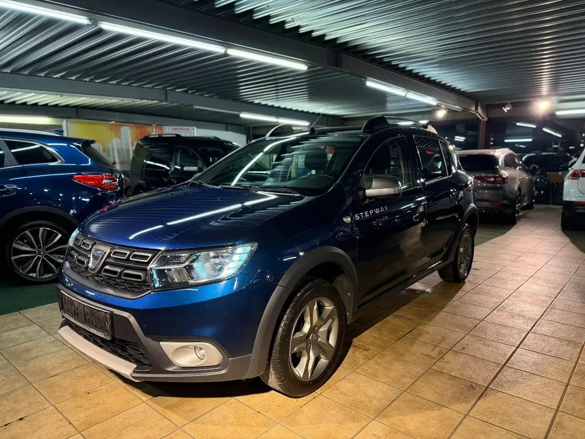 Gebraucht Dacia Sandero Prestige 90 PS (66 kW) 2019 Blau SUV