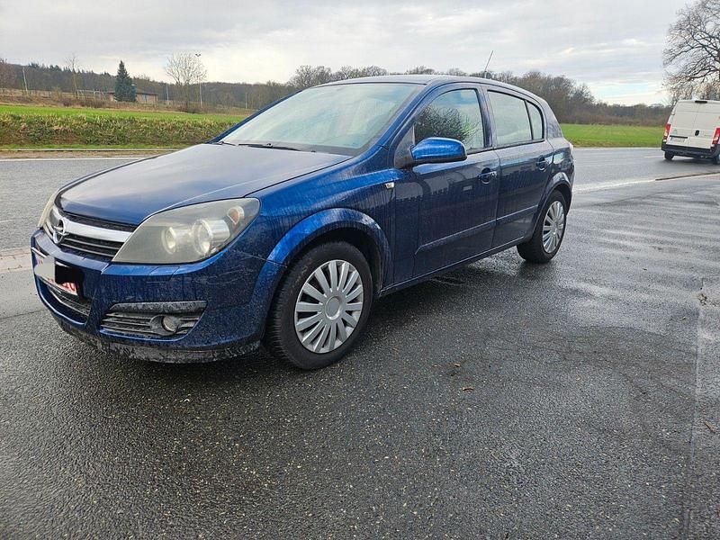 Gebraucht Opel Astra Edition 105 PS (77 kW) 2006 Blau Limousine