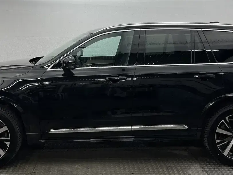 Gebraucht Volvo XC90 Plus 250 PS (183 kW) 2025 Onyx black SUV