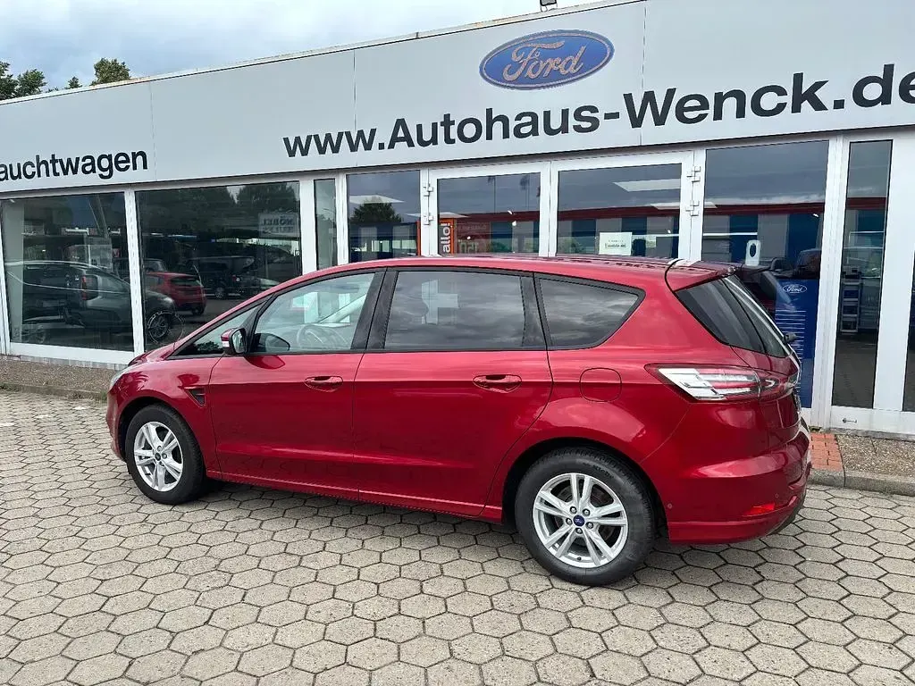 Gebraucht Ford S-MAX Business Edition 160 PS (117 kW) 2018 Rot Van / Kleinbus