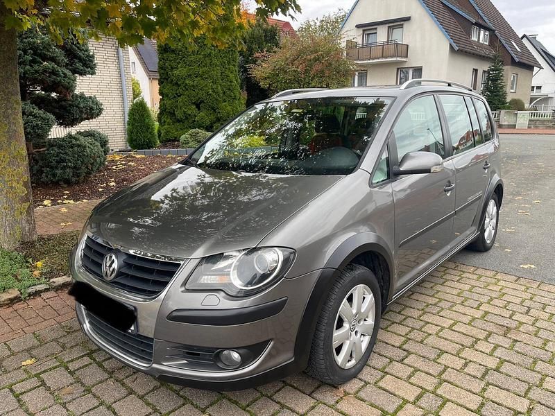 Silber Gebraucht 2007 VW Touran Cross Van / Kleinbus | 4.700 € (Guter Preis) - Bild 1/4