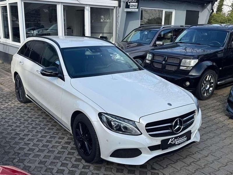 Gebraucht Mercedes C250 Night 204 PS (150 kW) 2017 Diamantweiss  metalliclack Kombi